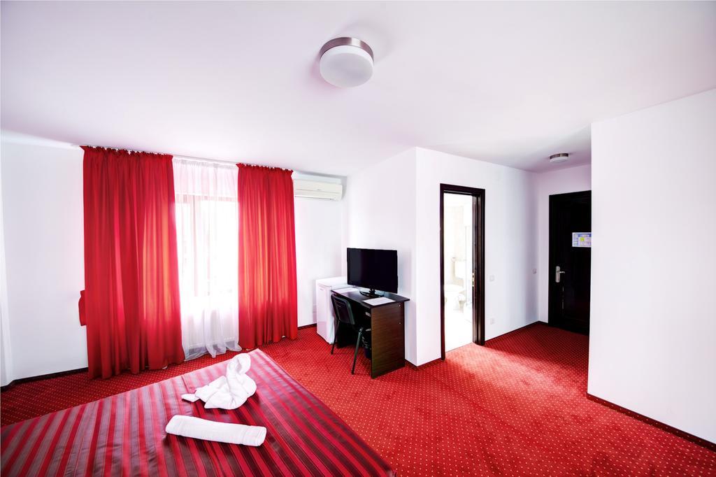 Hotel Thomas Bukarest Zimmer foto