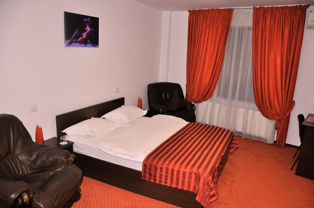 Hotel Thomas Bukarest Exterior foto